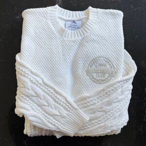 Disney Vacation Club White Crew Spirit Jersey M